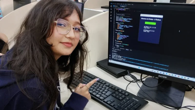 ESTUDANTES DE ESCOLA DE ARARANGUÁ DESENVOLVEM  APLICATIVOS