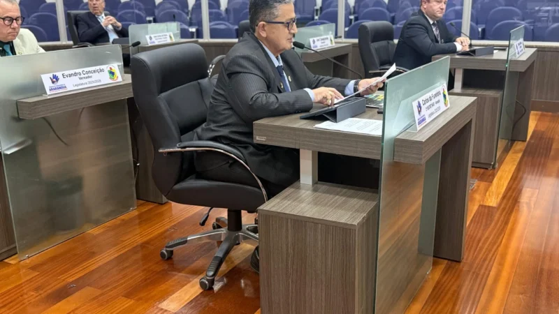 Farmácias em supermercados avançam em Araranguá e proposta promete ampliar acesso a medicamentos