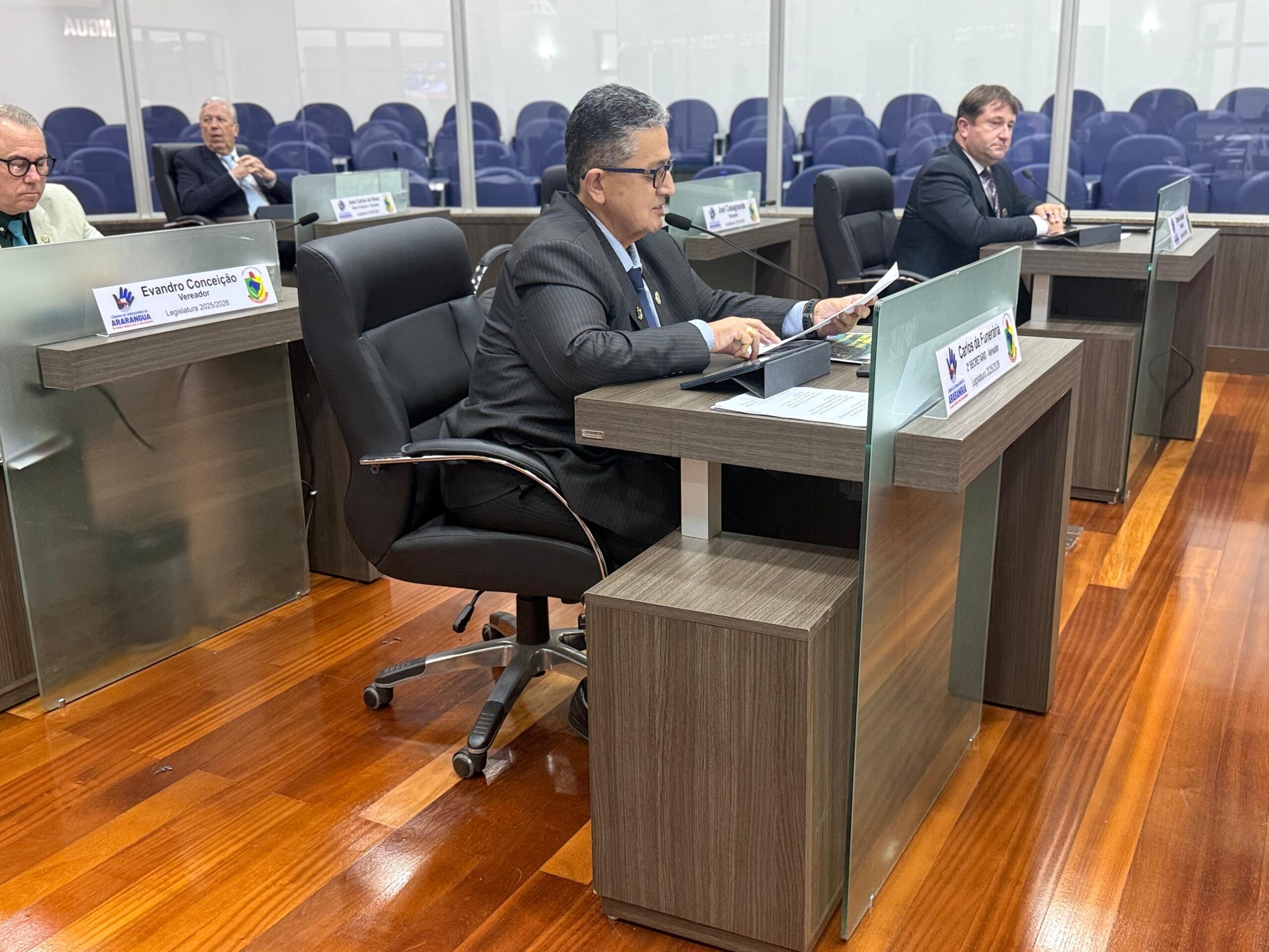 Farmácias em supermercados avançam em Araranguá e proposta promete ampliar acesso a medicamentos