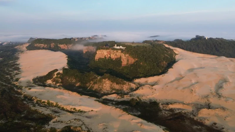 Justiça libera e Araranguá retoma análise de alvarás no Morro dos Conventos