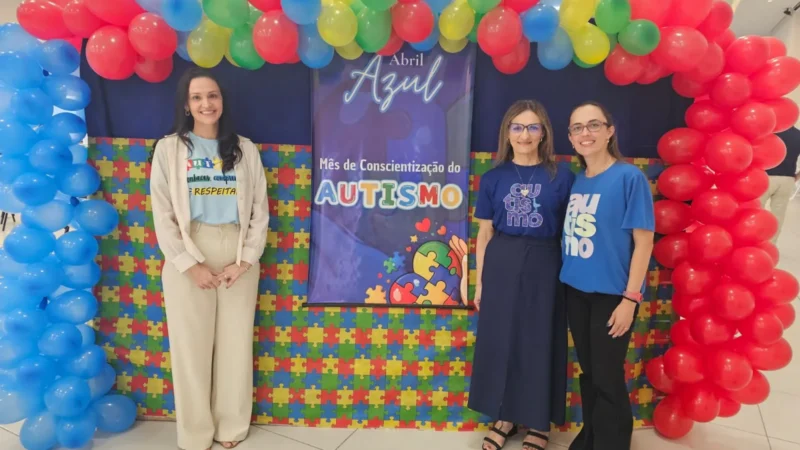 ARARANGUÁ INTENSIFICA AÇÕES DO ABRIL AZUL COM CAPACITAÇÃO SOBRE AUTISMO PARA PROFISSIONAIS DA SAÚDE