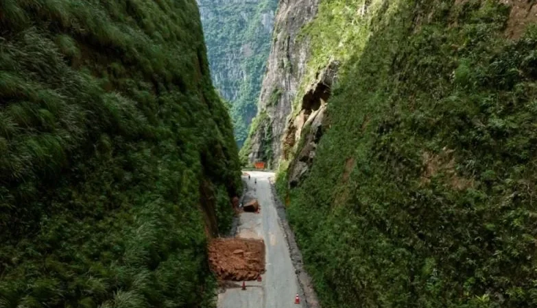 OBRA NA SERRA DO CORVO BRANCO AVANÇA E GOVERNO PROMETE LIBERAÇÃO PARCIAL EM ATÉ 90 DIAS