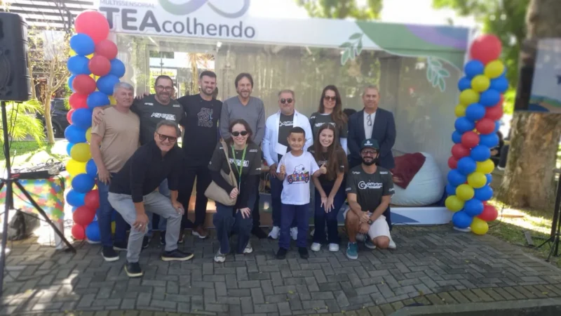 Araranguá inaugura Cabine Multissensorial TEA e transforma acolhimento em realidade na Praça Hercílio Luz