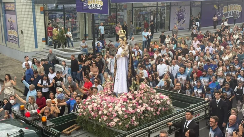 MAIS DE 50 MIL FIÉIS LOTA ARARANGUÁ NA 178ª ROMARIA DE NOSSA SENHORA MÃE DOS HOMENS