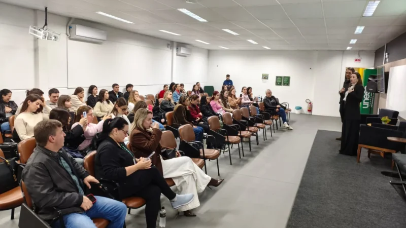 UNESC ARARANGUÁ RECEBE AGENTES DE INOVAÇÃO E APRESENTA OPORTUNIDADES PARA NOVOS EMPREENDEDORES