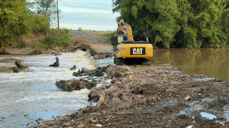 Prefeitura de Meleiro inicia obra da nova ponte da Boca do Pique
