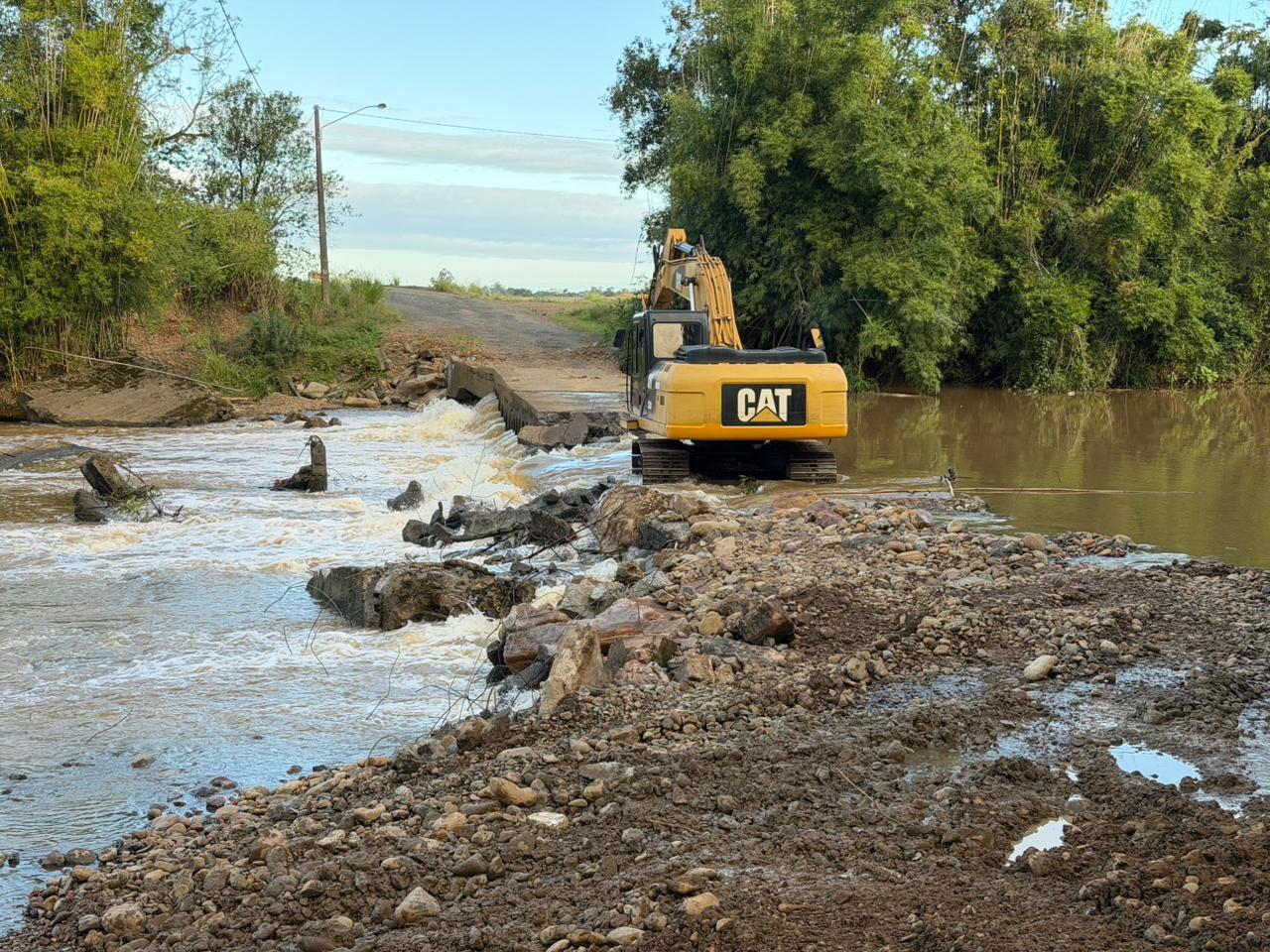 Prefeitura de Meleiro inicia obra da nova ponte da Boca do Pique