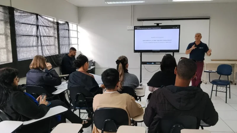 CRAS DE ARARANGUÁ APRESENTA PROJETO DE COMBATE AO TRABALHO INFANTIL