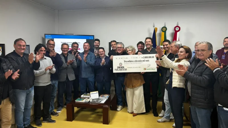 Araranguá recebe prestação de contas de R$ 3,8 milhões em investimentos destinados pelo deputado Tiago Zilli