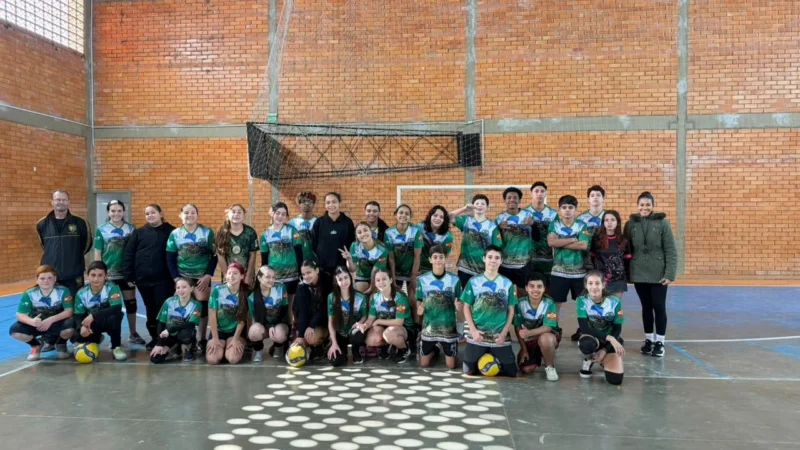 1º Festival de Integração Esportiva reúne atletas em amistosos de vôlei e badminton em Timbé do Sul