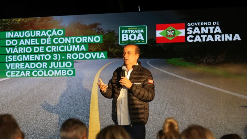 Jorginho inaugura EEB Araranguá; Júlia vice de Flávio; Antídio no Senado; Paulinha/Podemos; e mais