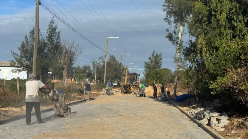Obras da Administração Municipal avançam a todo vapor em Balneário Gaivota