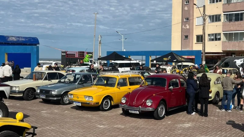 1° old cars Festa do peixe supera expectativas e reúne apaixonados por carros antigos em Arroio do Silva