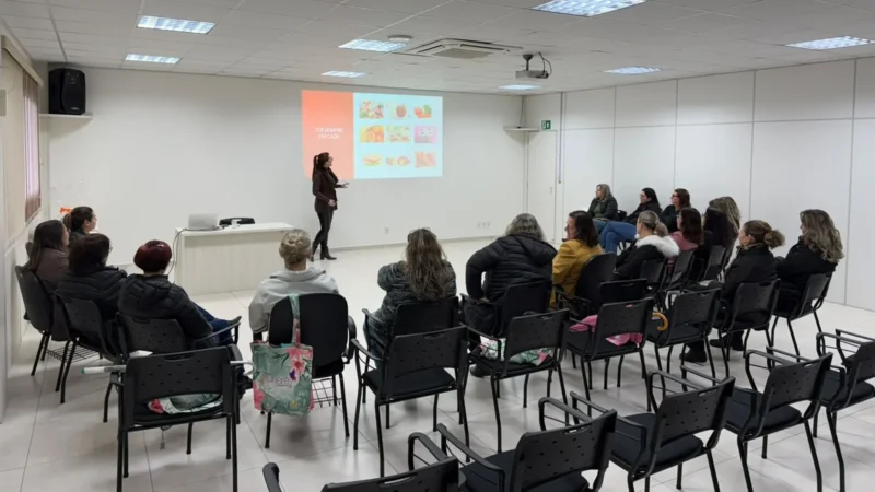 Momento Mulher promove reflexão sobre saúde, autoestima e bem-estar entre cooperativistas