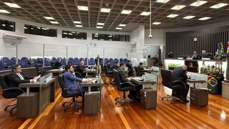 Câmara de Araranguá aprova propostas voltadas à saúde, inclusão social e cultura