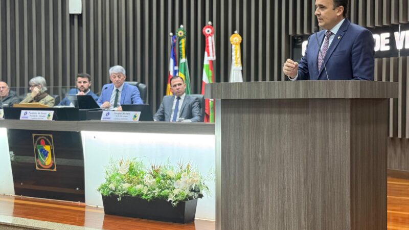 Câmara de Araranguá concede Título de Cidadão Honorário a deputado estadual Carlos Humberto