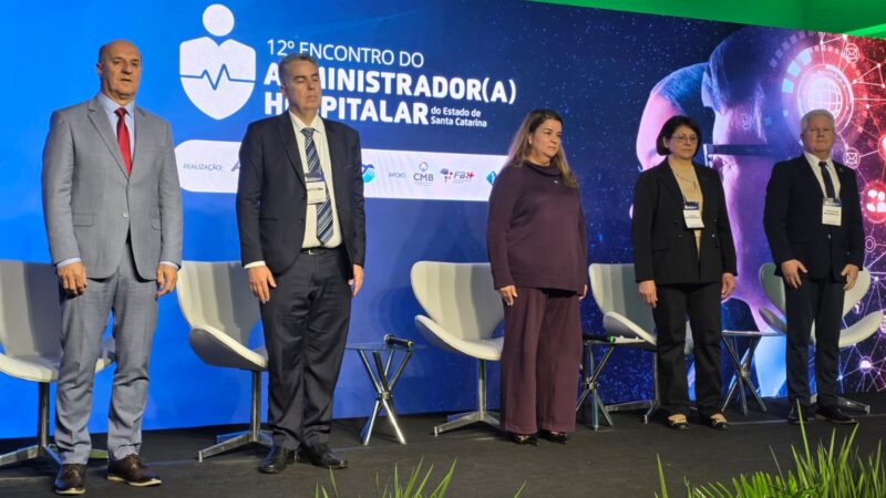 Encontro estadual debate desafios da gestão hospitalar e destaca avanços na saúde em Santa Catarina