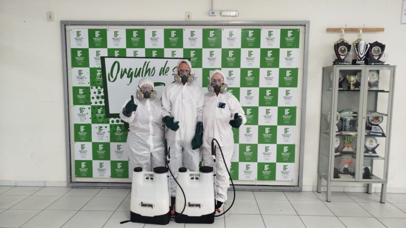 Sombrio intensifica combate à dengue com aplicação de inseticida em escolas antes da volta às aulas