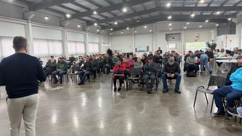 Reunião técnica orienta pescadores sobre regularização fiscal e emissão de Nota de Produtor Rural