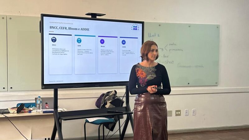 Araranguá promove formação de professores e amplia uso de novas ferramentas no ensino de inglês