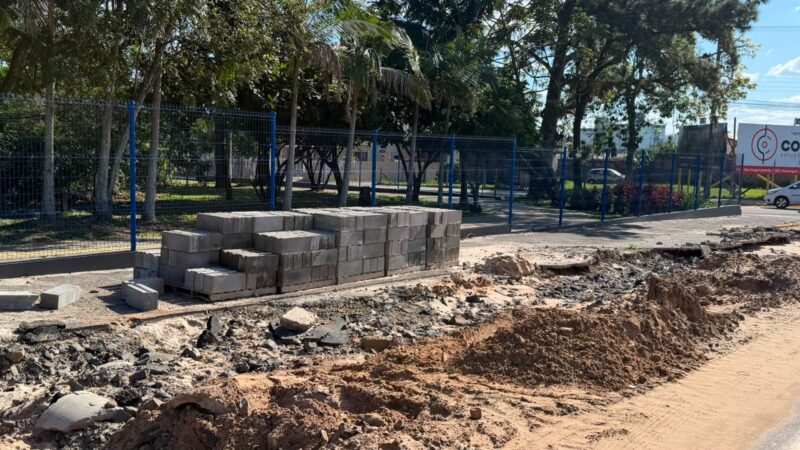 Rua Albino Pereira de Souza recebe obras de drenagem e recapeamento em Araranguá