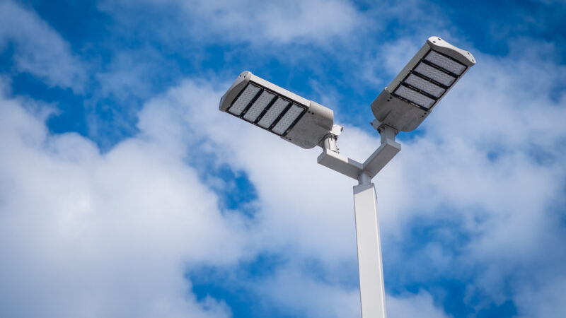 Araranguá já instalou mais de 4 mil lâmpadas LED e amplia modernização da iluminação pública