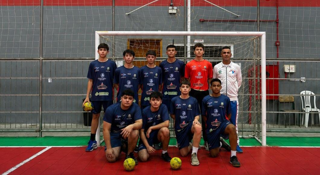 História feita em quadra: Sub-15 de Balneário Gaivota estreia na Copa LAVM com vitória inédita