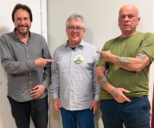 Tiago Zilli, Evandro Scaini e Júlio Garcia com mais apoios entre vereadores de Araranguá
