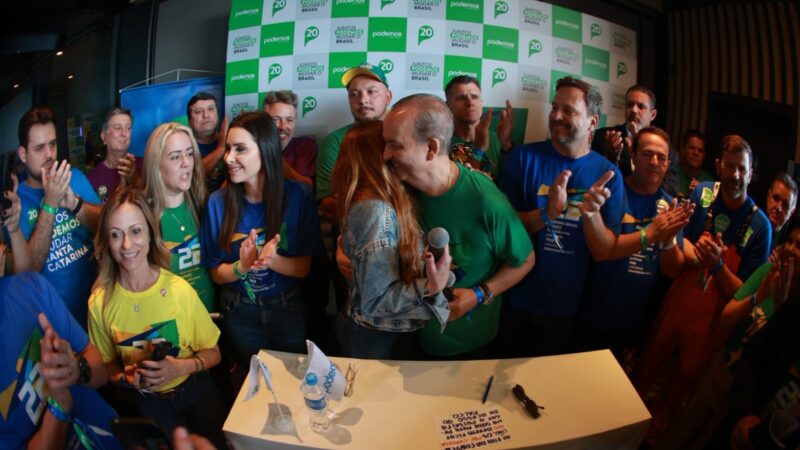 Podemos oficializa chapa completa em Santa Catarina e reforça apoio à reeleição de Jorginho Mello