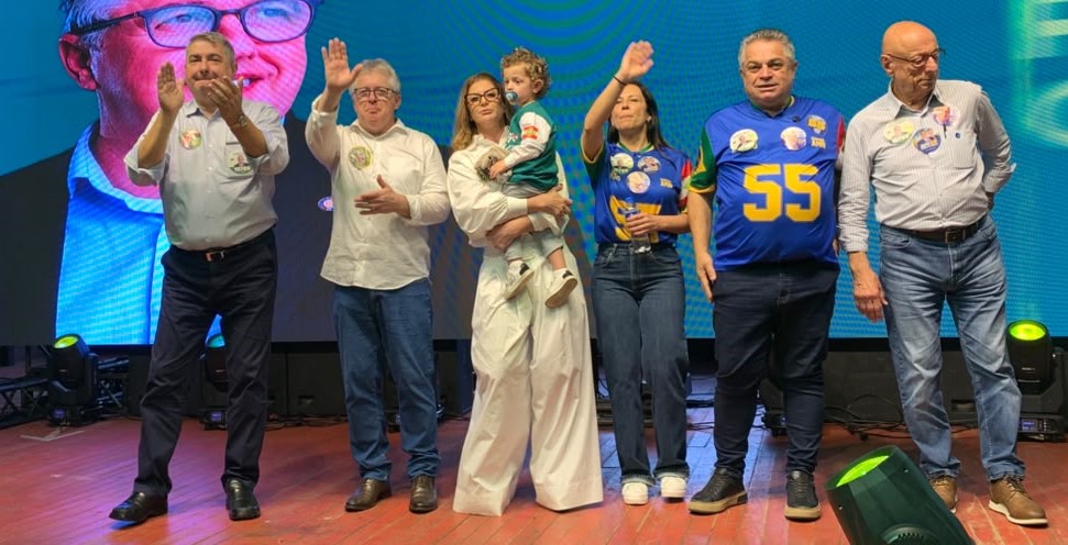 Candidatos ao governo e senado prestigiam lançamento de Tiago Zilli