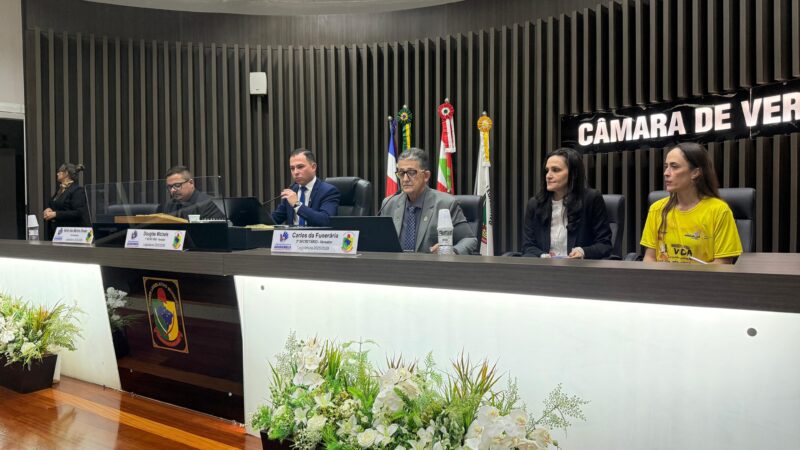 Câmara de Araranguá debate primeiro emprego, saúde mental e segurança pública