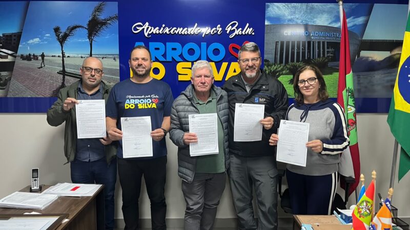 Ordem de serviço autoriza drenagem e pavimentação de trecho da Rua Enedir Serafim de Araújo