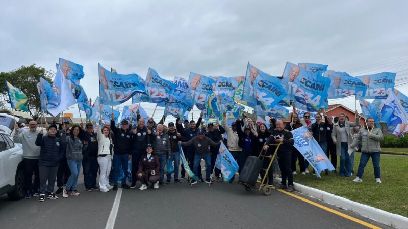 Caminhada e bandeiraço movimentam Arroio do Silva e Sombrio em apoio a Evandro Scaini