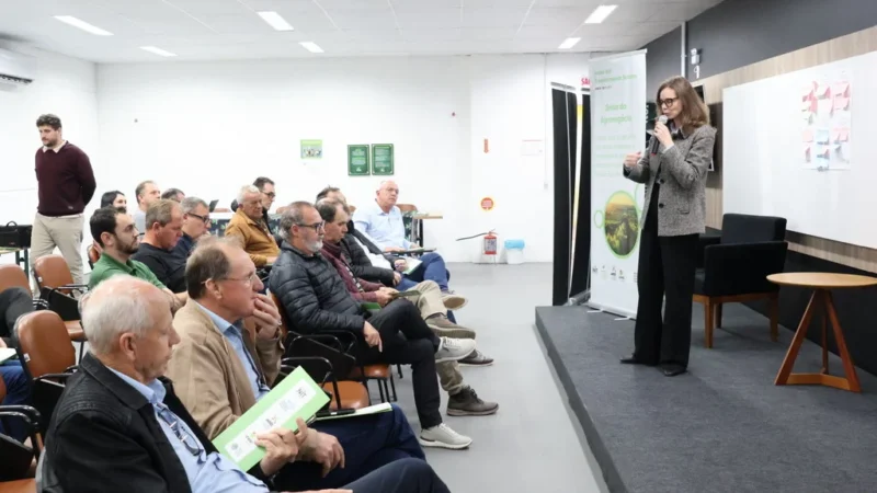 Secretaria de Agricultura de Araranguá participa de debate sobre o agronegócio regional