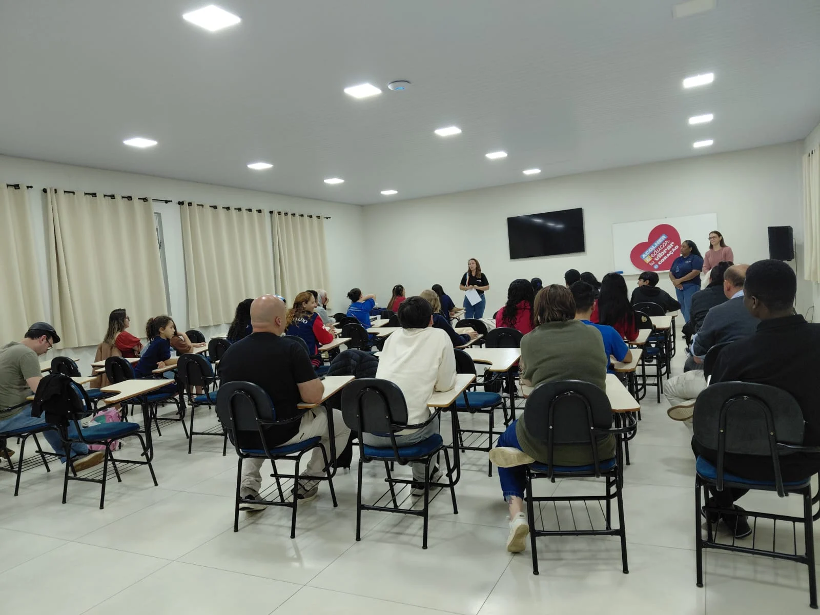 CRAS de Araranguá promove atividade sobre fortalecimento dos vínculos familiares