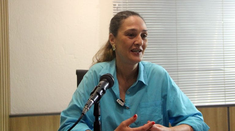 Candidata a suplente na chapa de Décio Lima ao Senado leva tiro de bala de borracha e é presa em Jaraguá do Sul