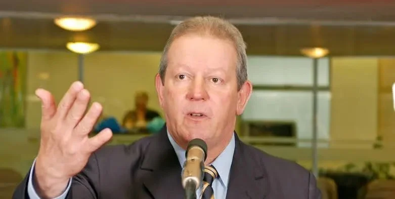 Dinheiro do Tucano – Enfoque Político