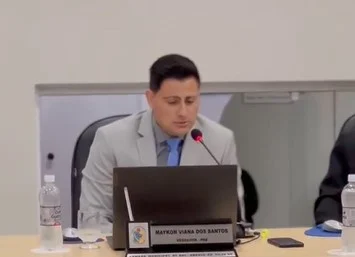 Vereador Maykon Viana homenageia três servidores públicos em Balneário Arroio do Silva