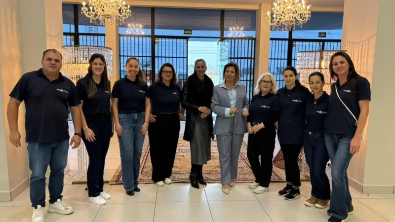 Araranguá reúne primeiras e vice-damas da Amesc para fortalecer integração regional