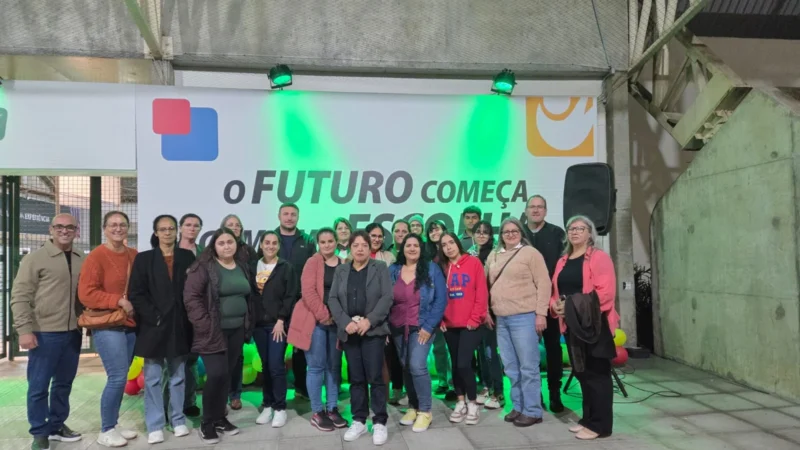 Alunos da EJA de Timbé do Sul visitam Feira das Profissões da UNESC