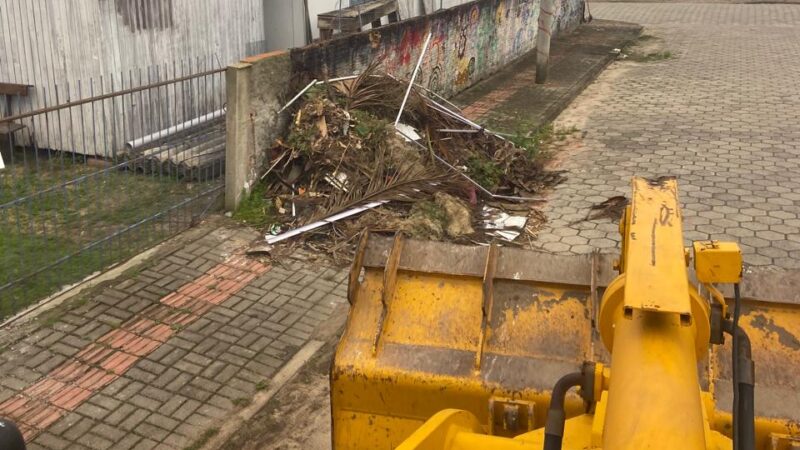 Secretaria de Obras amplia serviços de manutenção em diferentes pontos de Araranguá