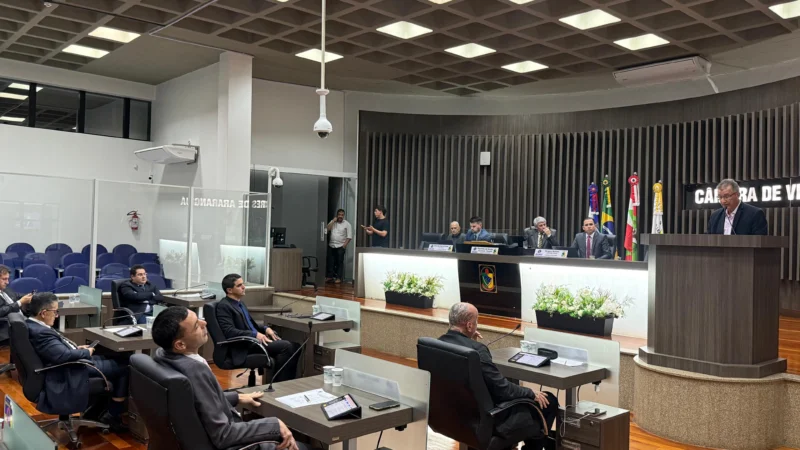 Câmara de Araranguá aprova propostas em diferentes áreas e recebe manifestação de moradores do bairro Santa Catarina