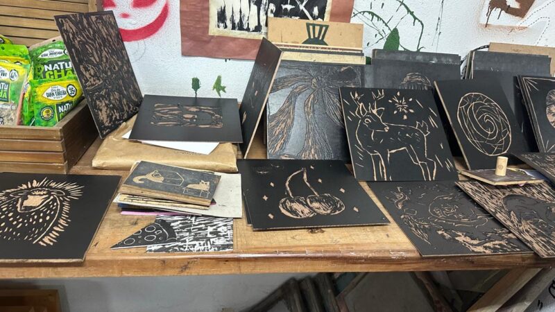 Projeto Arte na Escola qualifica professores de arte da rede municipal de Araranguá