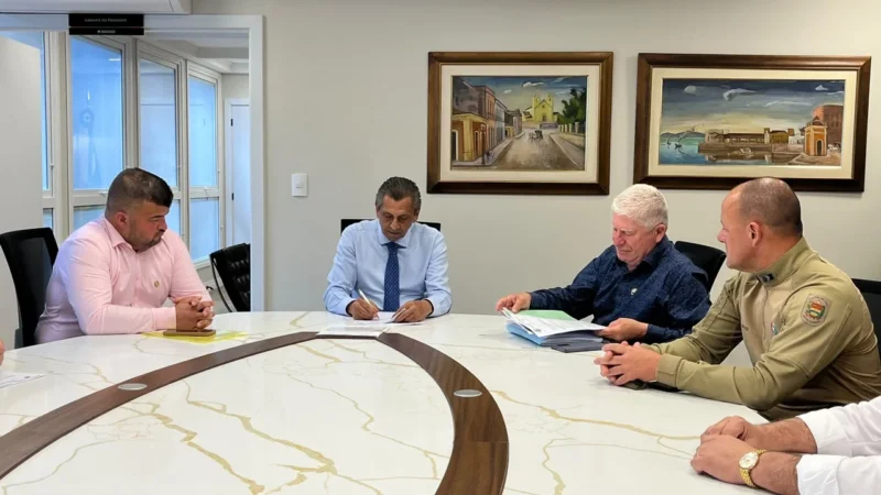 Prefeito de Balneário Arroio do Silva pede à Alesc recursos para segurança, obras e saúde