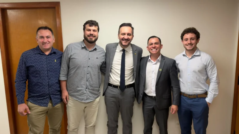 Vereador Douglas Michels cumpre agenda na Alesc e trata de emendas para Araranguá