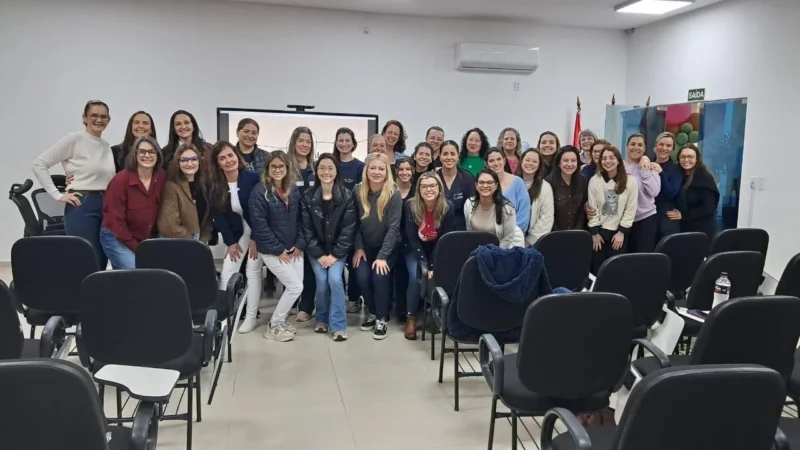 Araranguá promove encontro sobre liderança e comunicação de enfermeiros na Atenção Primária