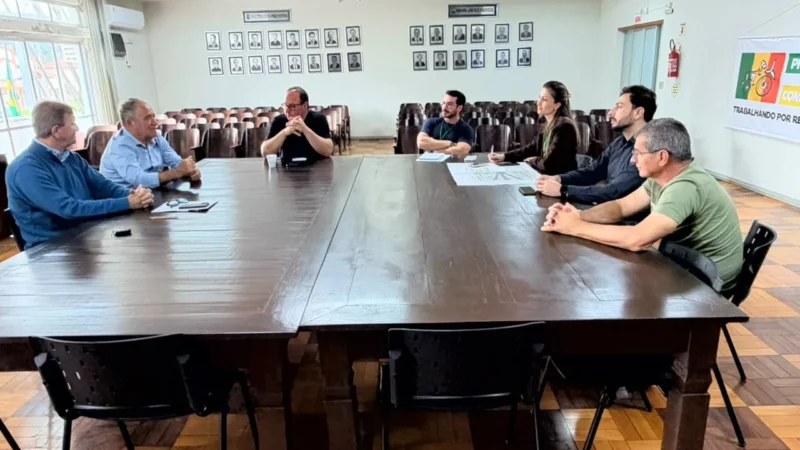 Prefeitura de Turvo faz reunião para acompanhar obras de revitalização do Centro