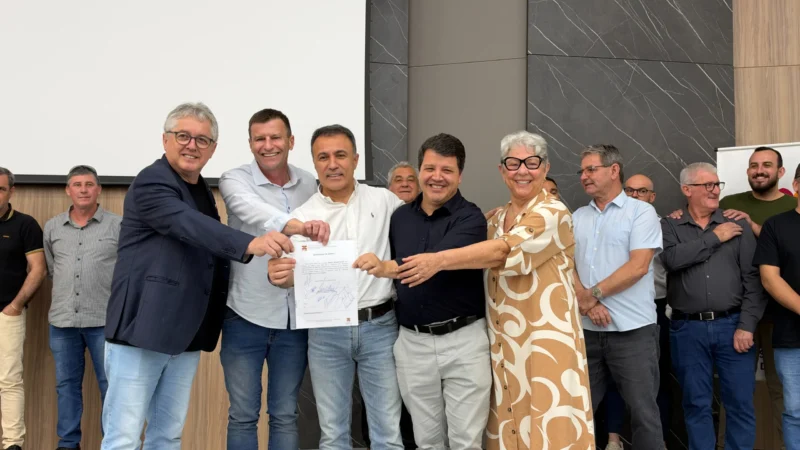 Governo de SC assina ordem de serviço para pavimentar a SC-108 entre Praia Grande e Jacinto Machado